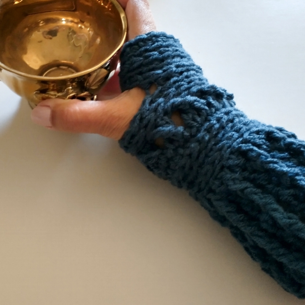 🎆 Fingerless gloves crochet handmade lace - Picture 1 of 3
